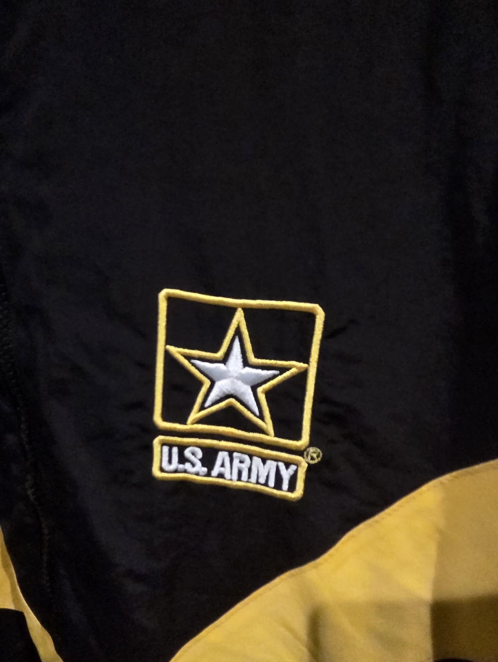 Uniqlo Kids Black and Yellow Army Tee & Windbreaker Set - Picture 5 of 8